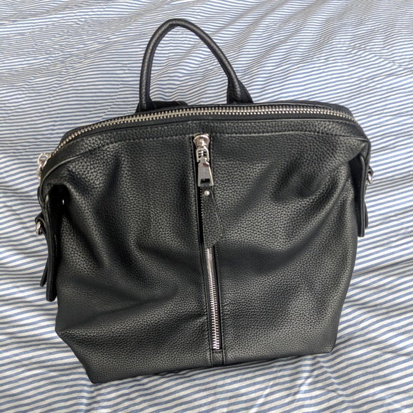 urban expressions kenzie backpack